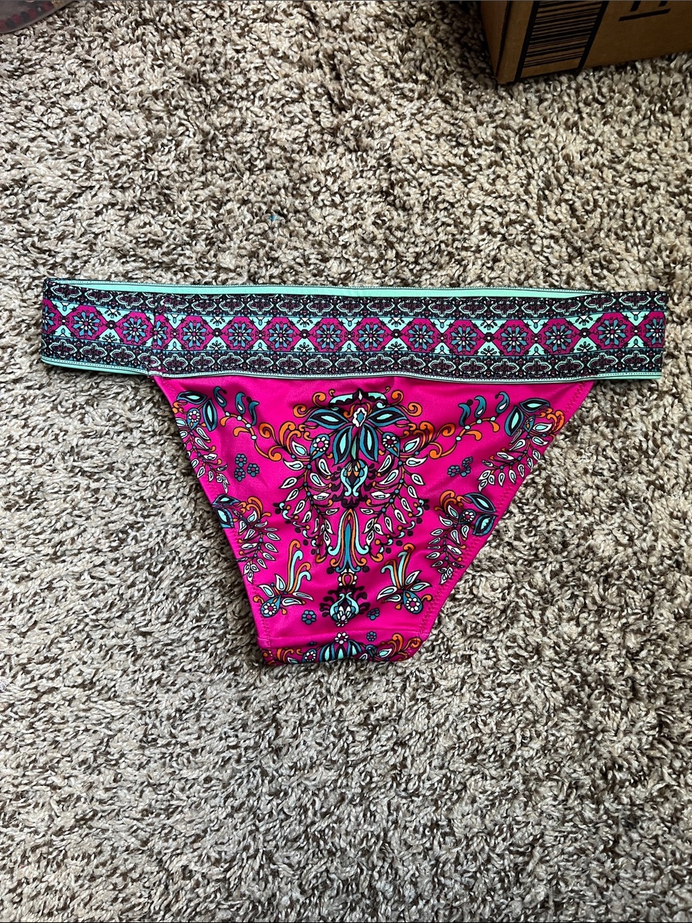 Victoria’s Secret Pink Paisley Print Bikini Bottoms with Patterned Waistband - Picture 2 of 4